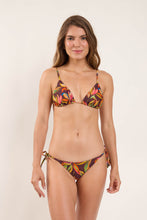 Laden Sie das Bild in den Galerie-Viewer, Model Front: Rio De Sol Unterteil Bottom Fiore Lacinho
