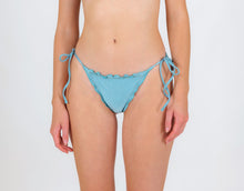 Laden Sie das Bild in den Galerie-Viewer, Model Front: Rio De Sol Unterteil Bottom Mirante Frufru-Comfy
