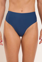 Laden Sie das Bild in den Galerie-Viewer, Gallery: Rio De Sol Unterteil Bottom Navy Hotpants
