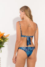 Laden Sie das Bild in den Galerie-Viewer, Model Back: Rio De Sol Unterteil Bottom Reef Essential
