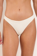 Laden Sie das Bild in den Galerie-Viewer, Gallery: Rio De Sol Unterteil Bottom Sand-Chantilly Essential-Comfy
