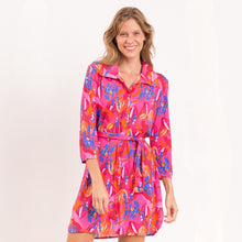 Laden Sie das Bild in den Galerie-Viewer, Gallery: Rio De Sol Strandkleid Flavors Chemise
