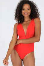 Laden Sie das Bild in den Galerie-Viewer, Gallery: Rio De Sol Badeanzug Rouge Marina
