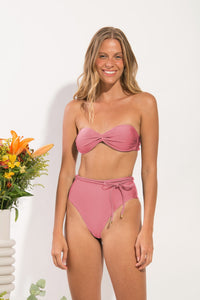 Model Front: Rio De Sol Oberteil Top Shimmer-Confetti Twist