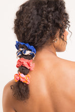 Laden Sie das Bild in den Galerie-Viewer, Sunrise Scrunchie
