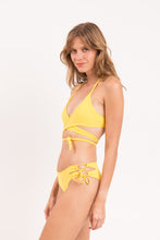 Laden Sie das Bild in den Galerie-Viewer, Top Amarelo Kate
