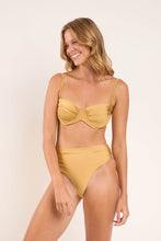 Laden Sie das Bild in den Galerie-Viewer, Top Fluity-Dourado Vickie
