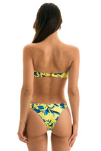 Laden Sie das Bild in den Galerie-Viewer, Top Lemon Flower Bandeau
