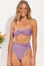 Laden Sie das Bild in den Galerie-Viewer, Set Shimmer-Harmonia Twist Belted-High-Waist
